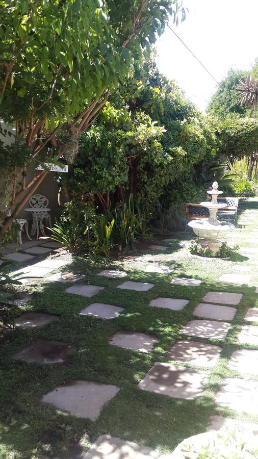 La Pension Guest House Oudtshoorn Bagian luar foto
